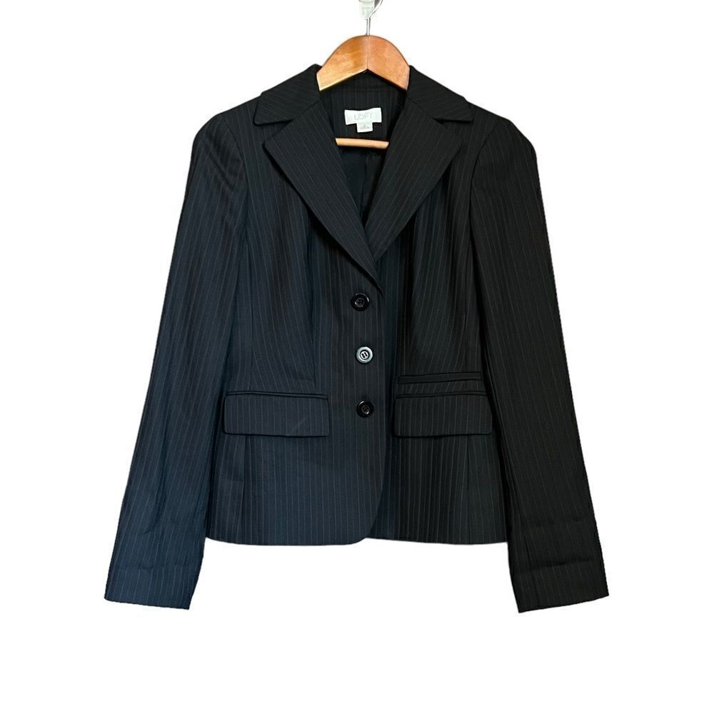 Loft black striped wool blend blazer. Size 0‎